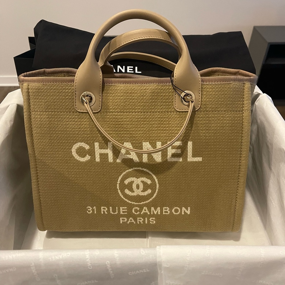 CHANEL Deauville 22A collection.